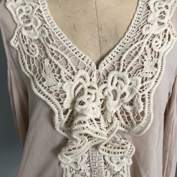 LUMIE NUDE BLOUSE - Picture 2 of 7